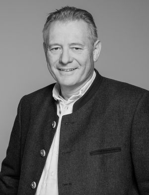 Alexander M. Hill, Dipl.-Kfm. / Steuerberater