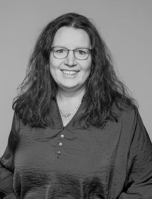 Martina Lotze, Sekretariat